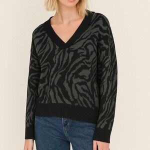 Naadam Animal Pattern Wool Cashmere Blend V-Neck Sweater Charcoal Size XS